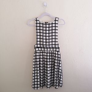 Grid Pattern Sleeveless Dress